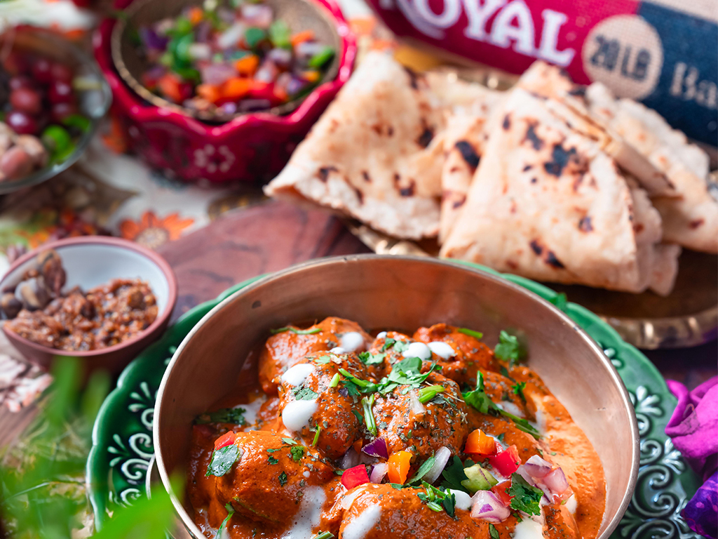 Rasiya Muthiya in Makhani Sauce